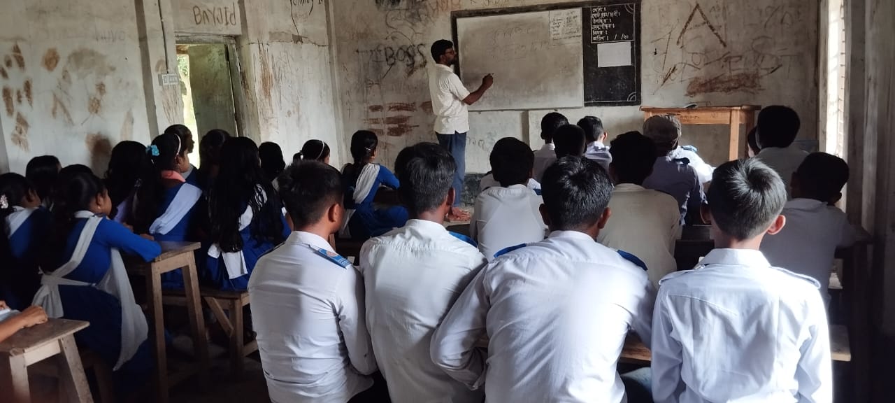 শ্রেনি কক্ষে পাঠদান